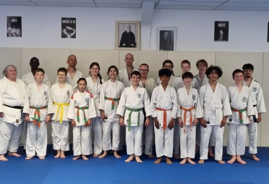 SAISON 2025-2026 Compétence, disponibilité , convivialité …. Rejoignez le FLANDRES JUDO HAZEBROUCK