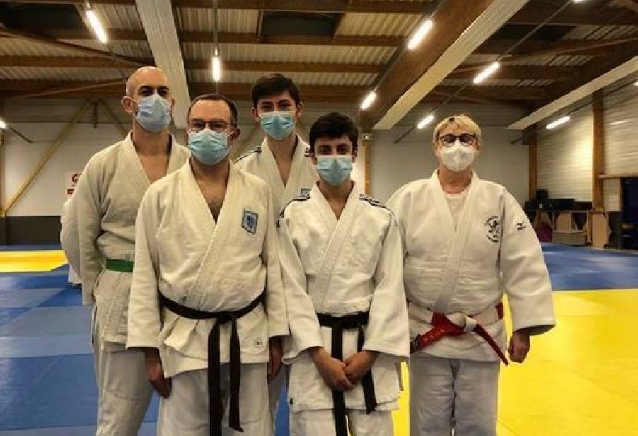 Des judokas du Flandres Judo Hazebrouck en stage KATAS.